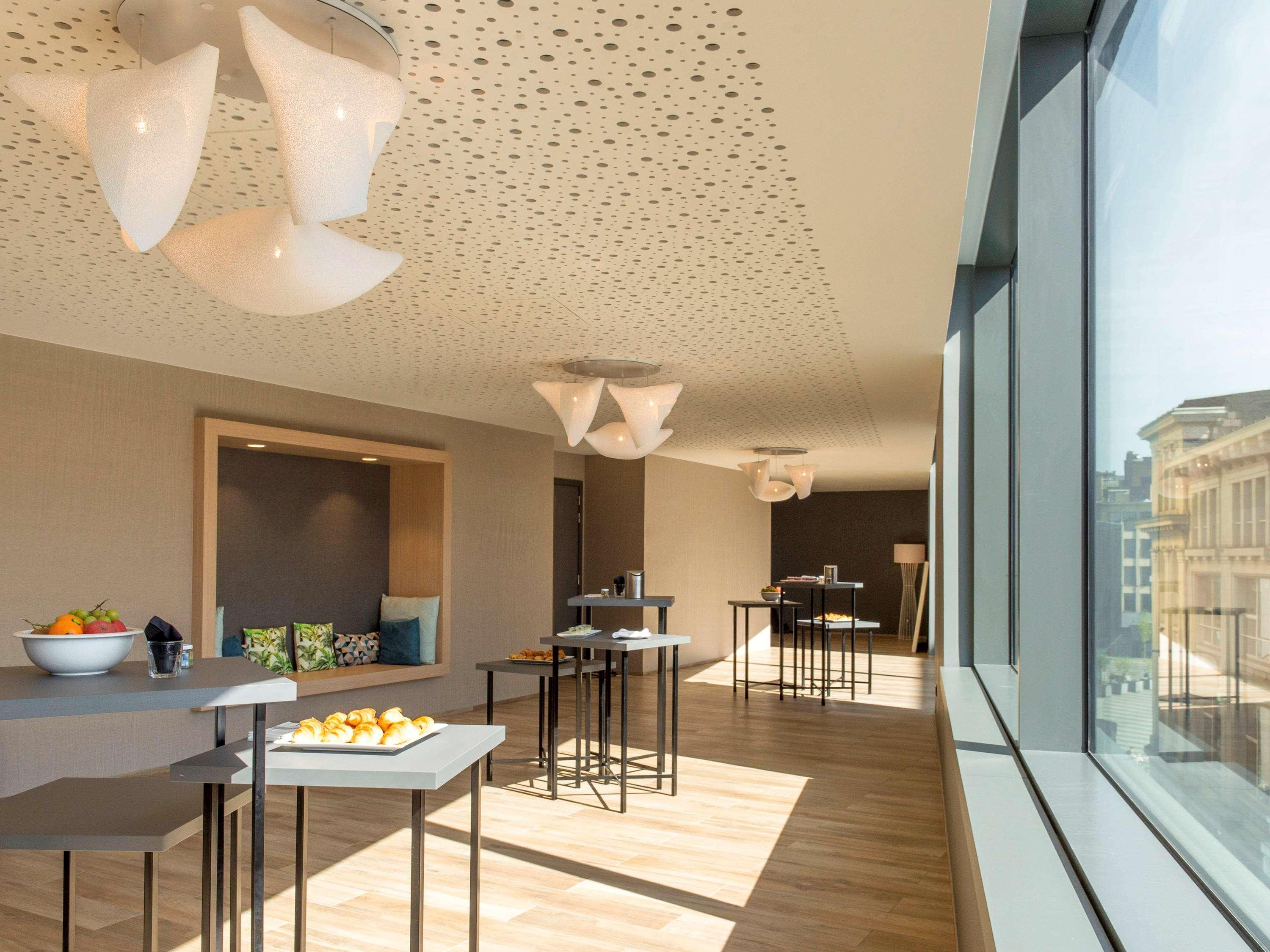 Novotel Charleroi Centre Zewnętrze zdjęcie