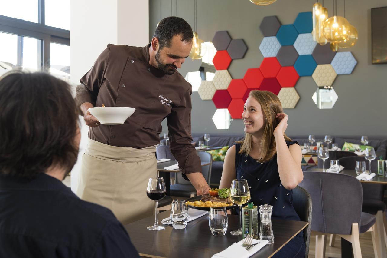 Novotel Charleroi Centre Zewnętrze zdjęcie